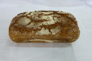 01 chleb żytni staropolski 900g